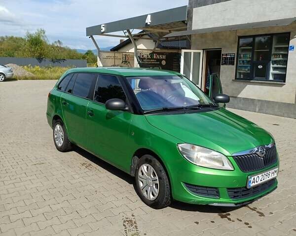 Зелений Шкода Фабія, об'ємом двигуна 1.6 л та пробігом 216 тис. км за 6700 $, фото 4 на Automoto.ua