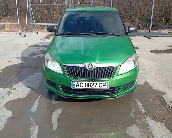 Зеленый Шкода Фабия, объемом двигателя 1.6 л и пробегом 223 тыс. км за 6950 $, фото 14 на Automoto.ua