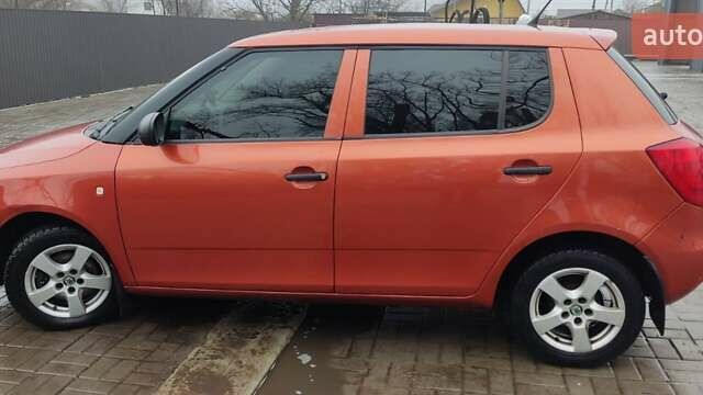 Оранжевый Шкода Фабия, объемом двигателя 1.2 л и пробегом 270 тыс. км за 3000 $, фото 6 на Automoto.ua