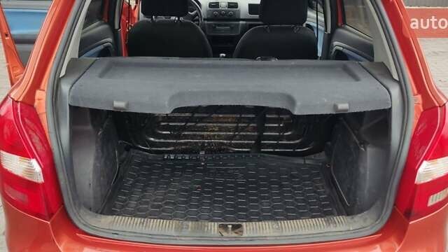 Оранжевый Шкода Фабия, объемом двигателя 1.2 л и пробегом 270 тыс. км за 3000 $, фото 11 на Automoto.ua