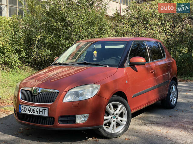Помаранчевий Шкода Фабія, об'ємом двигуна 1.6 л та пробігом 280 тис. км за 4250 $, фото 5 на Automoto.ua