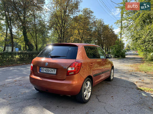 Помаранчевий Шкода Фабія, об'ємом двигуна 1.6 л та пробігом 280 тис. км за 4250 $, фото 9 на Automoto.ua