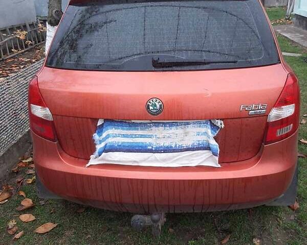 Оранжевый Шкода Фабия, объемом двигателя 1.39 л и пробегом 247 тыс. км за 3494 $, фото 1 на Automoto.ua