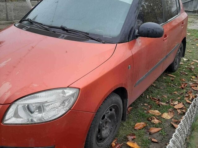Оранжевый Шкода Фабия, объемом двигателя 1.4 л и пробегом 247 тыс. км за 3490 $, фото 5 на Automoto.ua