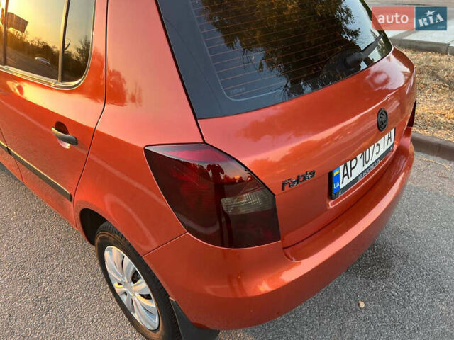 Помаранчевий Шкода Фабія, об'ємом двигуна 1.2 л та пробігом 237 тис. км за 4500 $, фото 16 на Automoto.ua