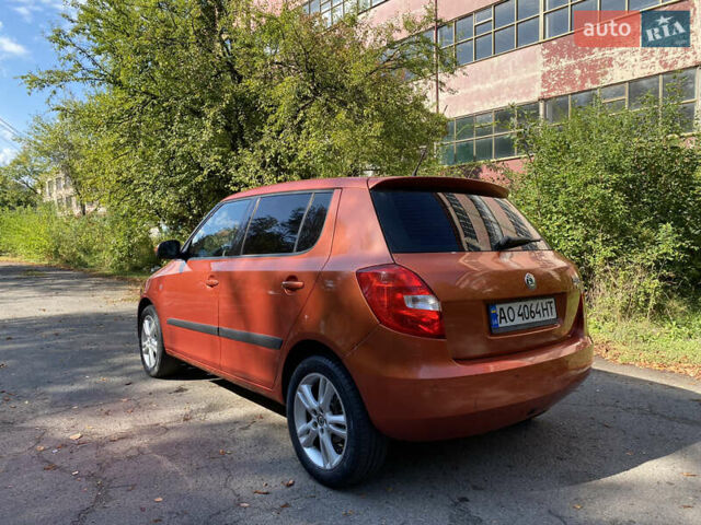 Помаранчевий Шкода Фабія, об'ємом двигуна 1.6 л та пробігом 280 тис. км за 4250 $, фото 7 на Automoto.ua
