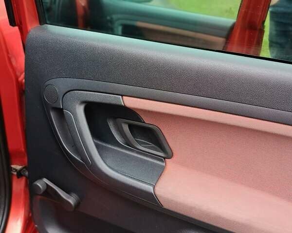 Помаранчевий Шкода Фабія, об'ємом двигуна 1.42 л та пробігом 207 тис. км за 4500 $, фото 8 на Automoto.ua