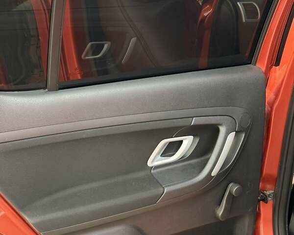 Оранжевый Шкода Фабия, объемом двигателя 1.42 л и пробегом 199 тыс. км за 3700 $, фото 15 на Automoto.ua