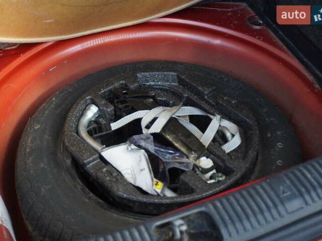 Шкода Фабия 2008 в Львове на Automoto.ua Оранжевый Шкода Фабия, объемом двигателя 1.39 л и пробегом 158 тыс. км за 6200 $, фото 7 на Automoto.ua