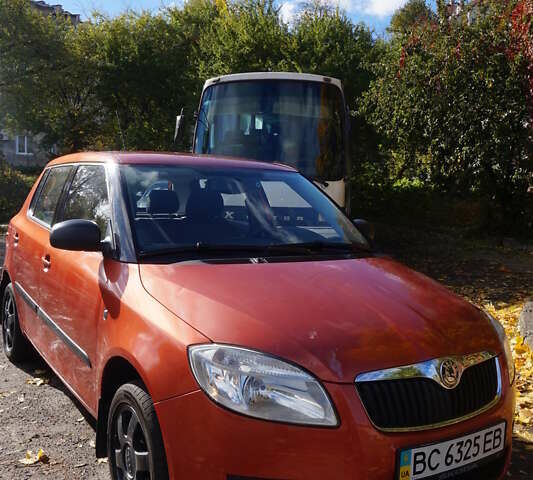 Шкода Фабия 2008 в Львове на Automoto.ua Оранжевый Шкода Фабия, объемом двигателя 1.39 л и пробегом 158 тыс. км за 6200 $, фото 2 на Automoto.ua
