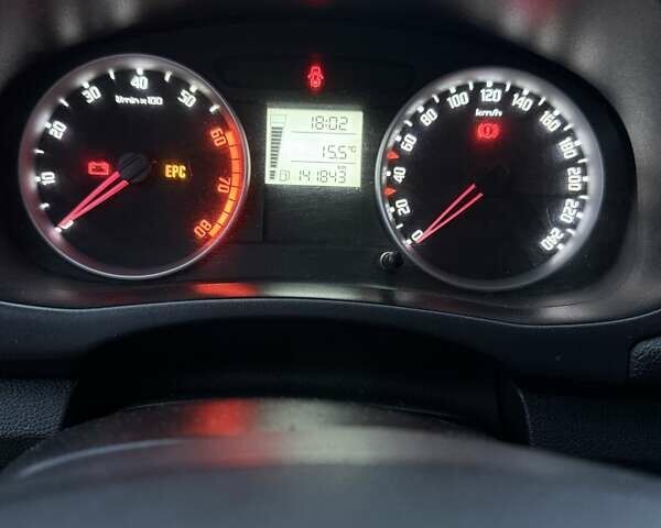 Оранжевый Шкода Фабия, объемом двигателя 1.2 л и пробегом 141 тыс. км за 5200 $, фото 12 на Automoto.ua