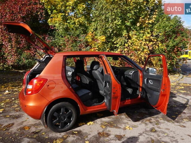 Шкода Фабия 2008 в Львове на Automoto.ua Оранжевый Шкода Фабия, объемом двигателя 1.39 л и пробегом 158 тыс. км за 6200 $, фото 12 на Automoto.ua