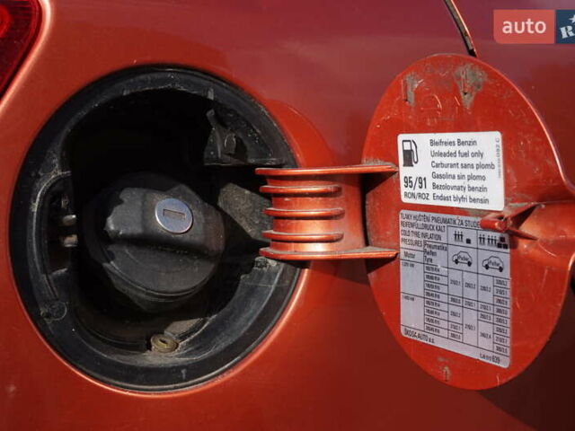 Шкода Фабия 2008 в Львове на Automoto.ua Оранжевый Шкода Фабия, объемом двигателя 1.39 л и пробегом 158 тыс. км за 6200 $, фото 6 на Automoto.ua