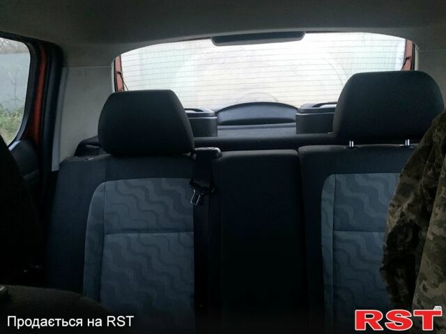 Помаранчевий Шкода Фабія, об'ємом двигуна 1.4 л та пробігом 0 тис. км за 2300 $, фото 6 на Automoto.ua