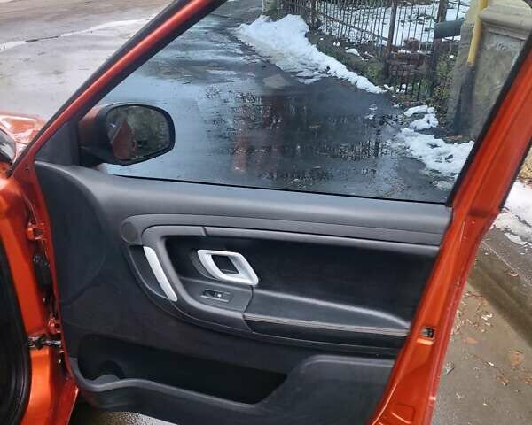 Помаранчевий Шкода Фабія, об'ємом двигуна 1.6 л та пробігом 325 тис. км за 3450 $, фото 19 на Automoto.ua