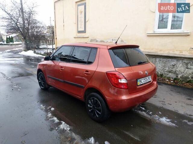 Помаранчевий Шкода Фабія, об'ємом двигуна 1.6 л та пробігом 325 тис. км за 3550 $, фото 15 на Automoto.ua
