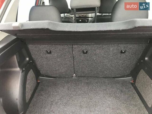 Помаранчевий Шкода Фабія, об'ємом двигуна 1.2 л та пробігом 124 тис. км за 5000 $, фото 8 на Automoto.ua