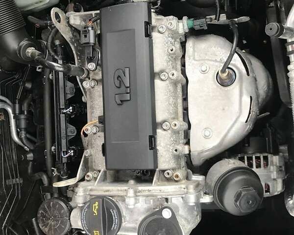 Помаранчевий Шкода Фабія, об'ємом двигуна 1.2 л та пробігом 124 тис. км за 5000 $, фото 11 на Automoto.ua