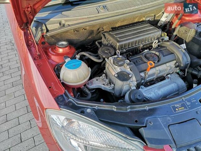 Помаранчевий Шкода Фабія, об'ємом двигуна 1.6 л та пробігом 240 тис. км за 7200 $, фото 30 на Automoto.ua