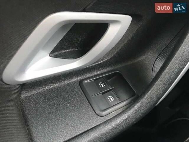 Помаранчевий Шкода Фабія, об'ємом двигуна 1.2 л та пробігом 124 тис. км за 5000 $, фото 9 на Automoto.ua