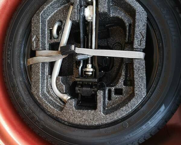 Помаранчевий Шкода Фабія, об'ємом двигуна 1.6 л та пробігом 240 тис. км за 7200 $, фото 21 на Automoto.ua