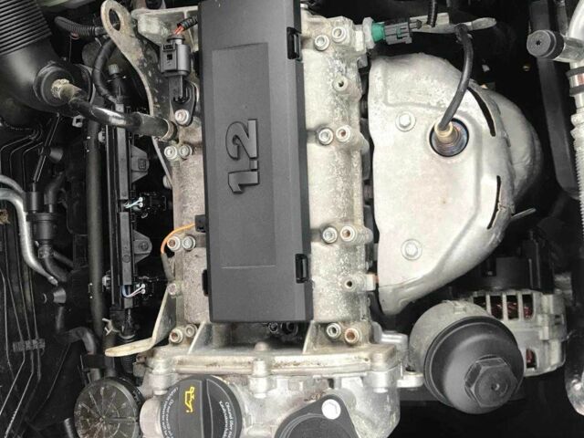 Оранжевый Шкода Фабия, объемом двигателя 1.2 л и пробегом 124 тыс. км за 4800 $, фото 15 на Automoto.ua