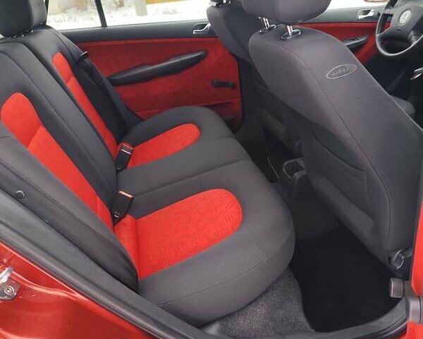 Помаранчевий Шкода Фабія, об'ємом двигуна 1.4 л та пробігом 160 тис. км за 4700 $, фото 31 на Automoto.ua