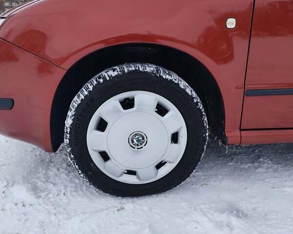 Помаранчевий Шкода Фабія, об'ємом двигуна 1.4 л та пробігом 160 тис. км за 4700 $, фото 15 на Automoto.ua