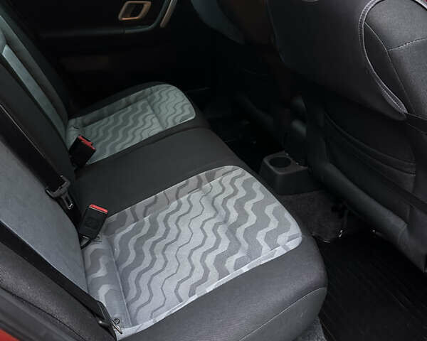 Помаранчевий Шкода Фабія, об'ємом двигуна 1.6 л та пробігом 254 тис. км за 6450 $, фото 13 на Automoto.ua