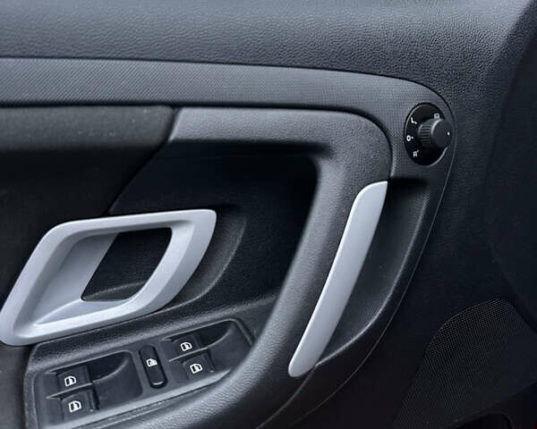 Помаранчевий Шкода Фабія, об'ємом двигуна 1.6 л та пробігом 254 тис. км за 6450 $, фото 19 на Automoto.ua