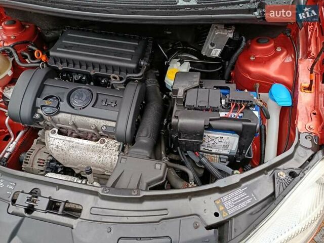 Помаранчевий Шкода Фабія, об'ємом двигуна 1.39 л та пробігом 234 тис. км за 5750 $, фото 13 на Automoto.ua