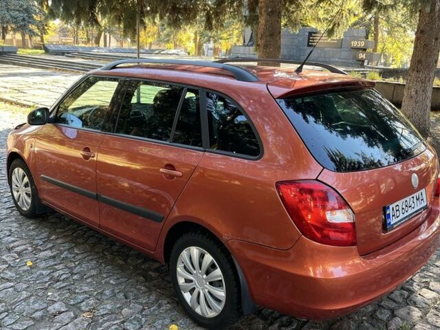 Оранжевый Шкода Фабия, объемом двигателя 1.4 л и пробегом 150 тыс. км за 3600 $, фото 6 на Automoto.ua