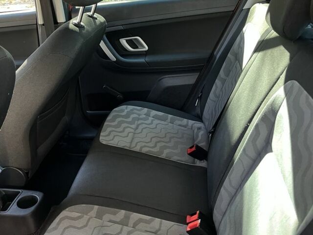 Оранжевый Шкода Фабия, объемом двигателя 1.4 л и пробегом 150 тыс. км за 3600 $, фото 7 на Automoto.ua