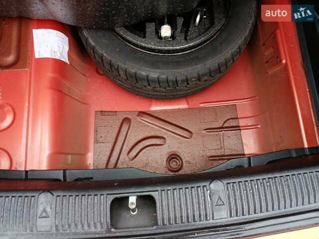 Помаранчевий Шкода Фабія, об'ємом двигуна 1.39 л та пробігом 234 тис. км за 5750 $, фото 23 на Automoto.ua