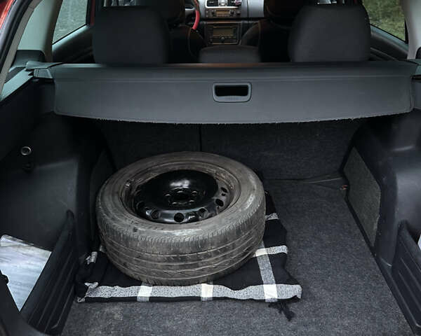 Помаранчевий Шкода Фабія, об'ємом двигуна 1.6 л та пробігом 254 тис. км за 6450 $, фото 12 на Automoto.ua