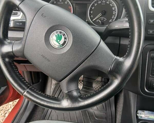 Оранжевый Шкода Фабия, объемом двигателя 1.39 л и пробегом 227 тыс. км за 5800 $, фото 9 на Automoto.ua