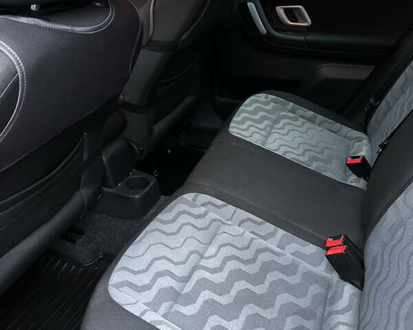 Помаранчевий Шкода Фабія, об'ємом двигуна 1.6 л та пробігом 254 тис. км за 6450 $, фото 8 на Automoto.ua