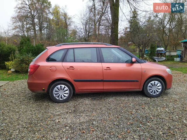Оранжевый Шкода Фабия, объемом двигателя 1.39 л и пробегом 227 тыс. км за 5800 $, фото 8 на Automoto.ua