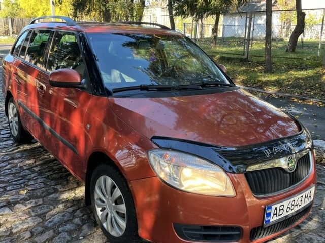 Оранжевый Шкода Фабия, объемом двигателя 1.4 л и пробегом 150 тыс. км за 3600 $, фото 3 на Automoto.ua