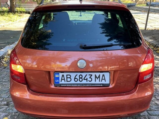 Оранжевый Шкода Фабия, объемом двигателя 1.4 л и пробегом 150 тыс. км за 3600 $, фото 5 на Automoto.ua