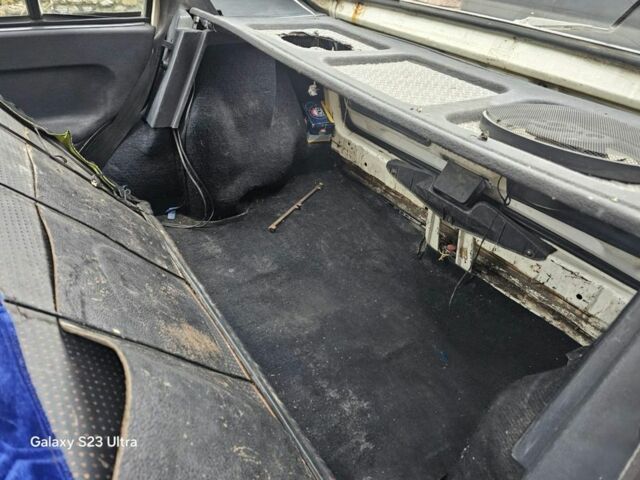 Белый Шкода Фаворит, объемом двигателя 1.3 л и пробегом 140 тыс. км за 800 $, фото 9 на Automoto.ua