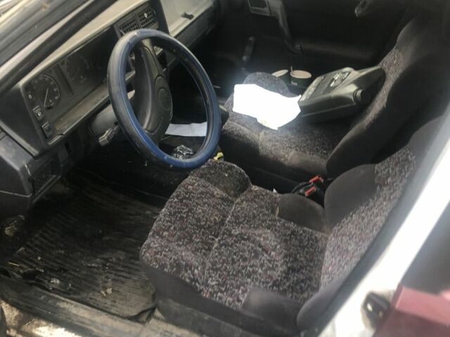 Білий Шкода Фаворит, об'ємом двигуна 1.3 л та пробігом 222 тис. км за 236 $, фото 3 на Automoto.ua