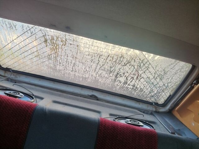 Белый Шкода Фаворит, объемом двигателя 2 л и пробегом 2 тыс. км за 850 $, фото 5 на Automoto.ua