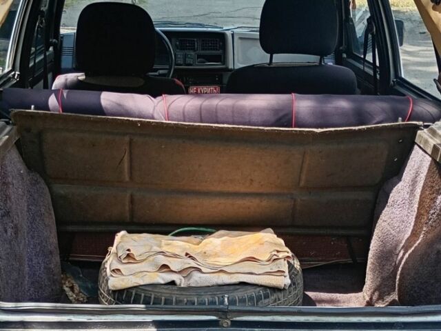 Білий Шкода Фаворит, об'ємом двигуна 1.3 л та пробігом 300 тис. км за 1100 $, фото 6 на Automoto.ua