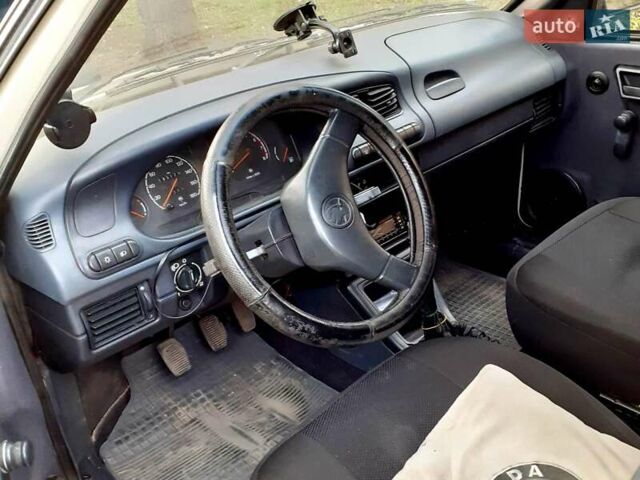 Белый Шкода Фаворит, объемом двигателя 1.3 л и пробегом 200 тыс. км за 950 $, фото 9 на Automoto.ua