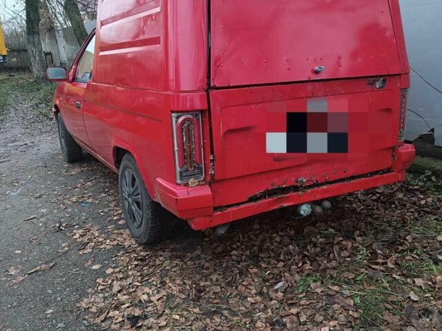 Червоний Шкода Фаворит, об'ємом двигуна 1.3 л та пробігом 2 тис. км за 1600 $, фото 5 на Automoto.ua