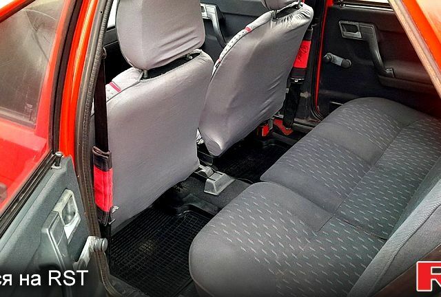 Шкода Фаворит, об'ємом двигуна 1.3 л та пробігом 333 тис. км за 1100 $, фото 9 на Automoto.ua
