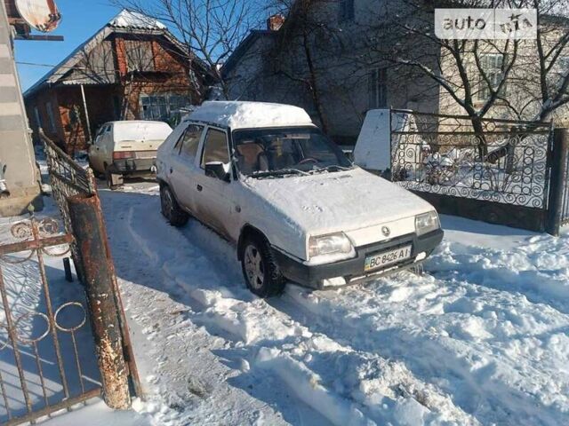 Шкода Фаворит, об'ємом двигуна 1.35 л та пробігом 300 тис. км за 650 $, фото 2 на Automoto.ua