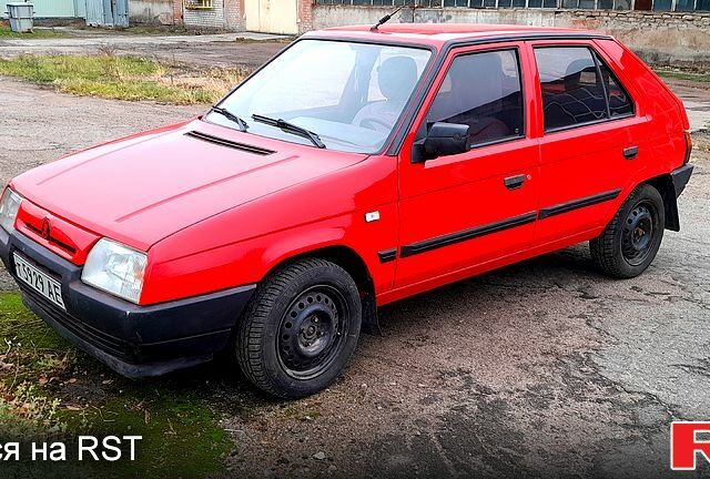 Шкода Фаворит, об'ємом двигуна 1.3 л та пробігом 333 тис. км за 1100 $, фото 4 на Automoto.ua