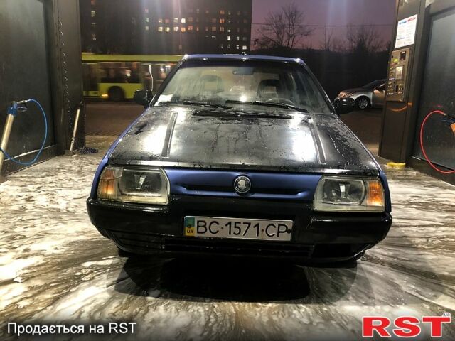 Шкода Фаворит, объемом двигателя 1.3 л и пробегом 200 тыс. км за 650 $, фото 2 на Automoto.ua